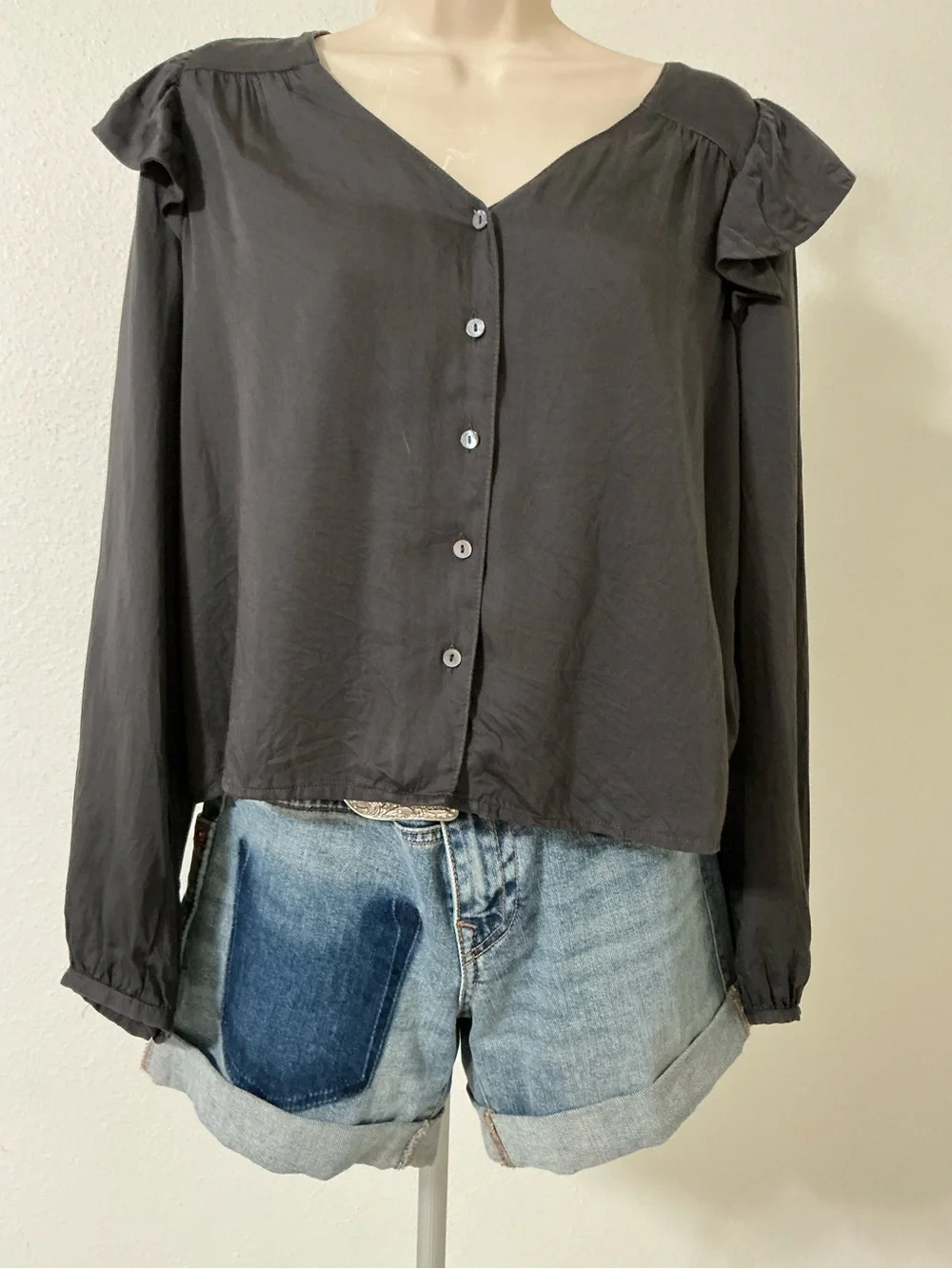 Marine Layer Rory long-sleeve ruffle blouse in charcoal Medium